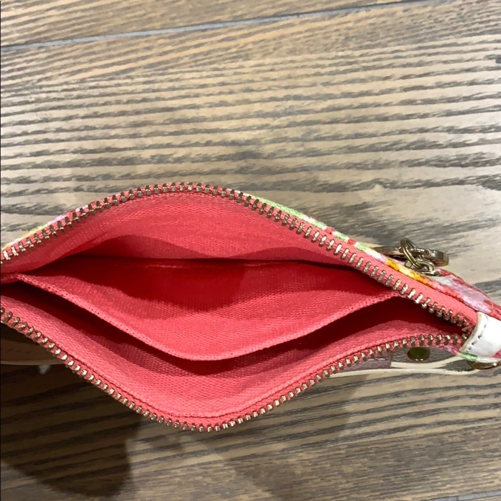 Wristlet - Picture 8 of 8